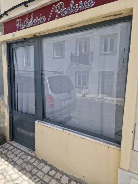 Loja para Arrendamento em Caparica e Trafaria