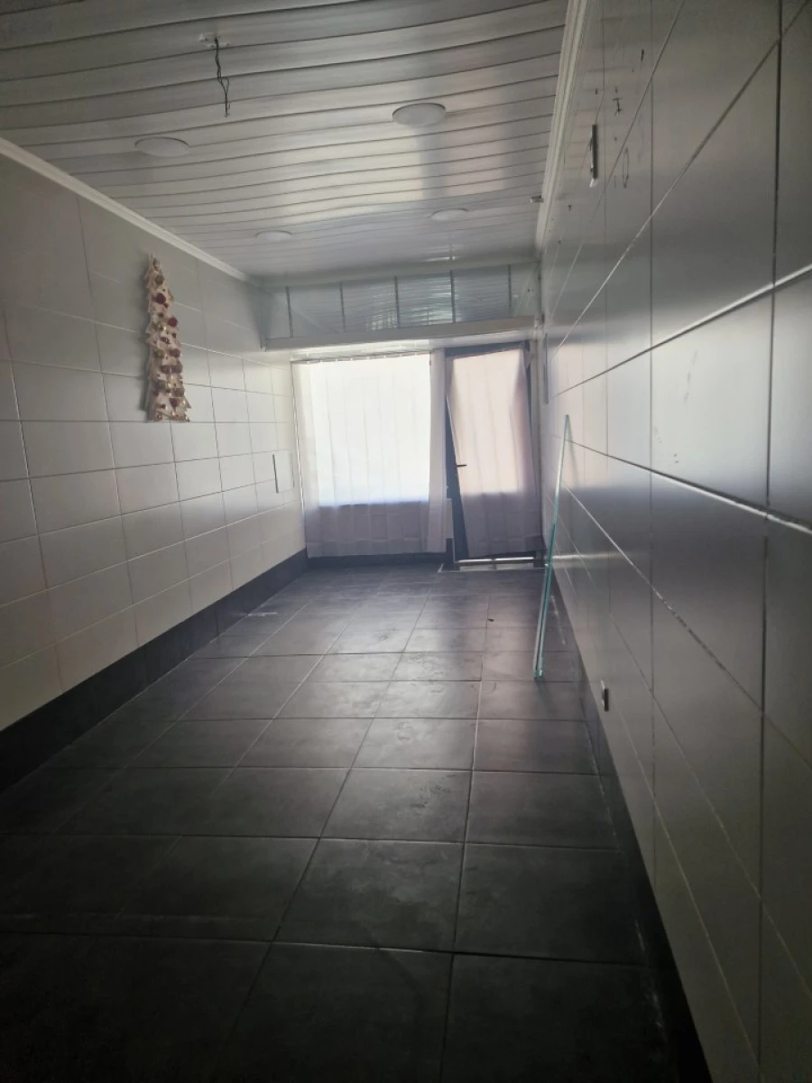 Loja para Arrendamento em Caparica e Trafaria Foto 2