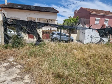 Terreno para Arrendamento em Caparica e Trafaria