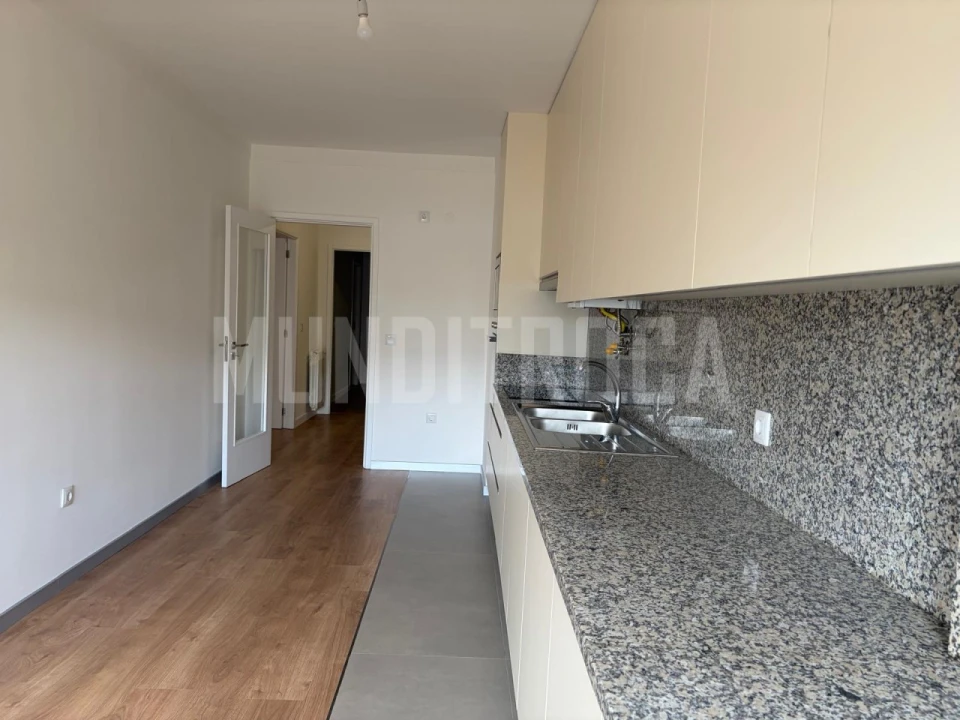 Apartamento T3 para Venda em Nogueira, Fraião e Lamaçães Foto 3