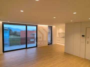 Apartamento T3 para Venda em Ferreiros e Gondizalves