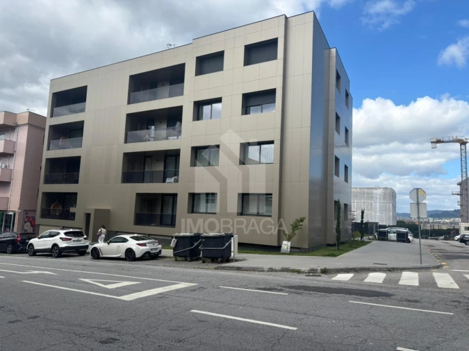 Apartamento T3 para Venda em Ferreiros e Gondizalves Foto 27