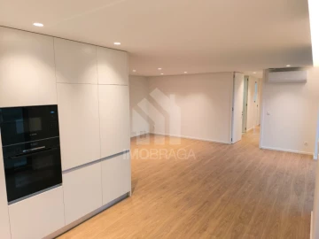 Apartamento T2 para Venda em Celeirós, Aveleda e Vimieiro