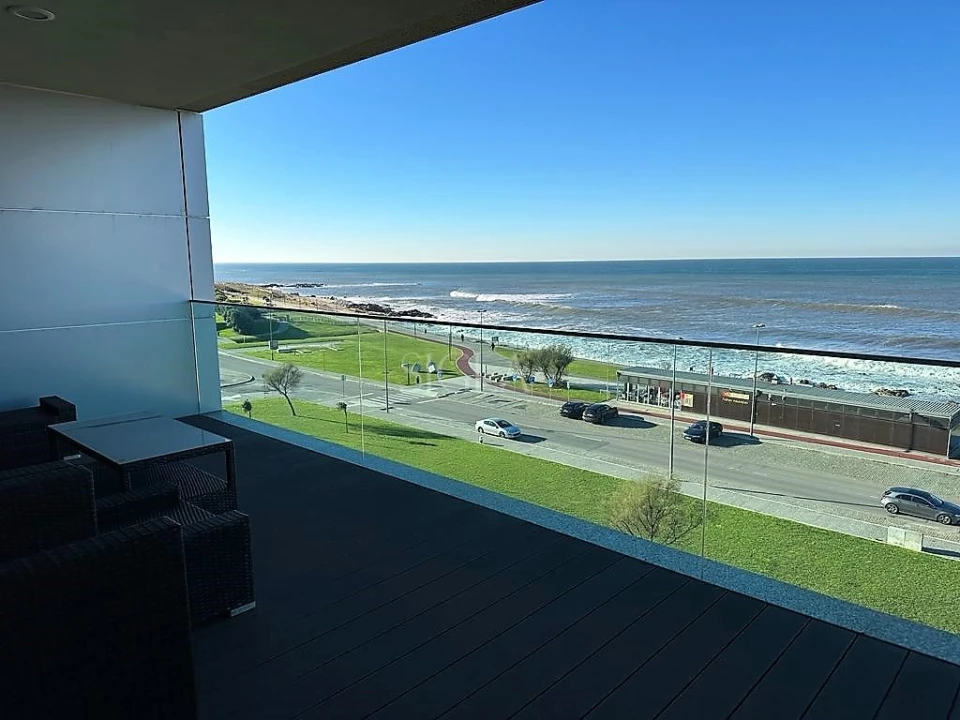 Apartamento T3 para Arrendamento em Canidelo Foto 1