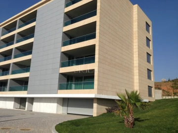 Apartamento T3 para Arrendamento em Canidelo