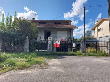Moradia T3 para Venda em São João de Ver