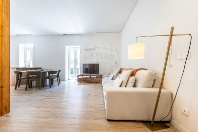 Apartamento T2 para Venda em Campolide