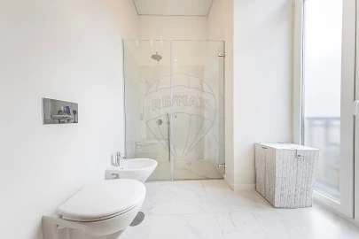 Apartamento T2 para Venda em Campolide