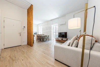 Apartamento T2 para Venda em Campolide