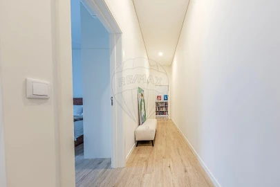 Apartamento T2 para Venda em Campolide