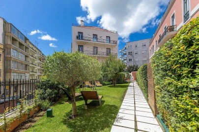 Apartamento T2 para Venda em Campolide