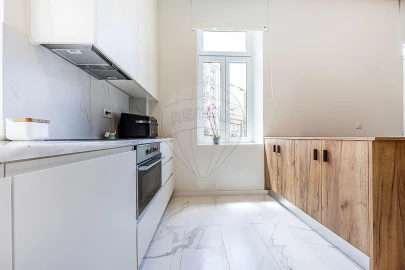 Apartamento T2 para Venda em Campolide