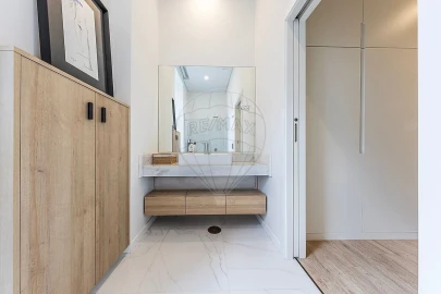 Apartamento T2 para Venda em Campolide