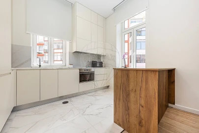 Apartamento T2 para Venda em Campolide