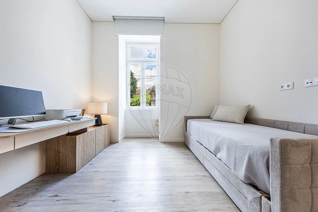 Apartamento T2 para Venda em Campolide Foto 28