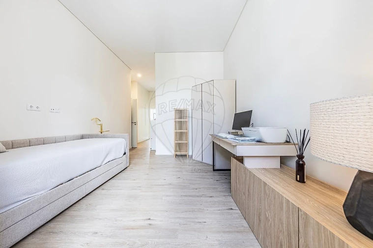 Apartamento T2 para Venda em Campolide Foto 29