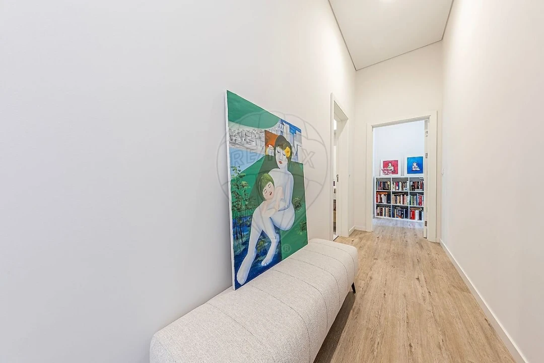 Apartamento T2 para Venda em Campolide Foto 26