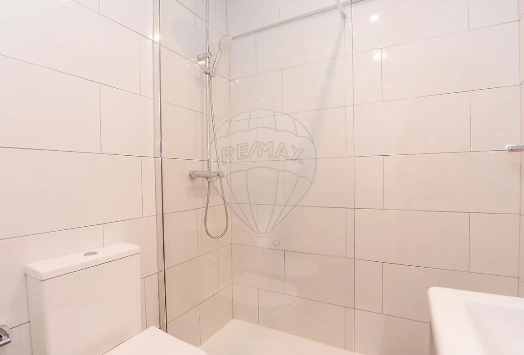 Apartamento T2 para Venda em São Domingos de Benfica Foto 17