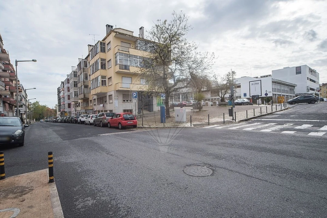 Apartamento T2 para Venda em São Domingos de Benfica Foto 25