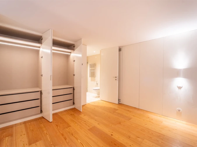 Apartamento T1 para Venda em Cedofeita, Santo Ildefonso, Sé, Miragaia, São Nicolau e Vitória Foto 3