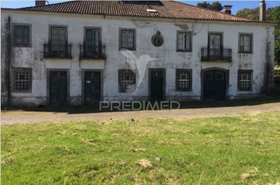Prédio para Venda em Algés, Linda-A-Velha e Cruz Quebrada-Dafundo