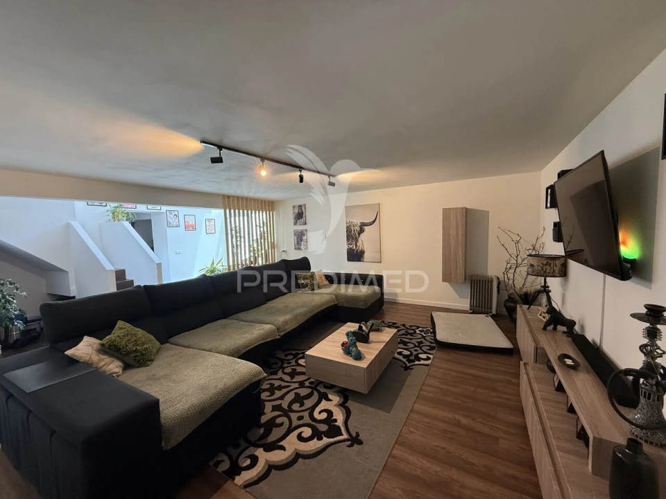 Moradia T4 para Venda em Arneiro das Milhariças Foto 10