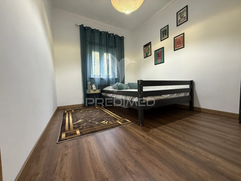 Moradia T4 para Venda em Arneiro das Milhariças Foto 33