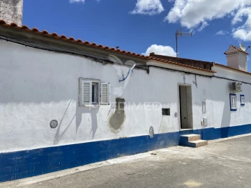 Moradia T2 para Venda em Nossa Senhora da Conceição, São Brás dos Matos, Juromenha