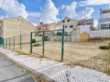 Terreno para Venda em Santa Iria de Azoia, São João da Talha e Bobadela