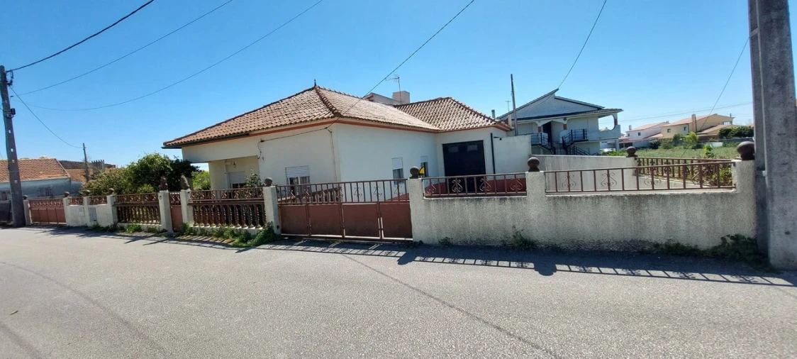 Moradia T3 para Venda em Monte Real e Carvide Foto 2