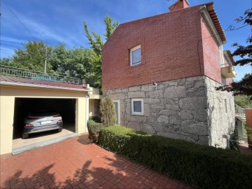 Moradia T3 para Venda em Guarda