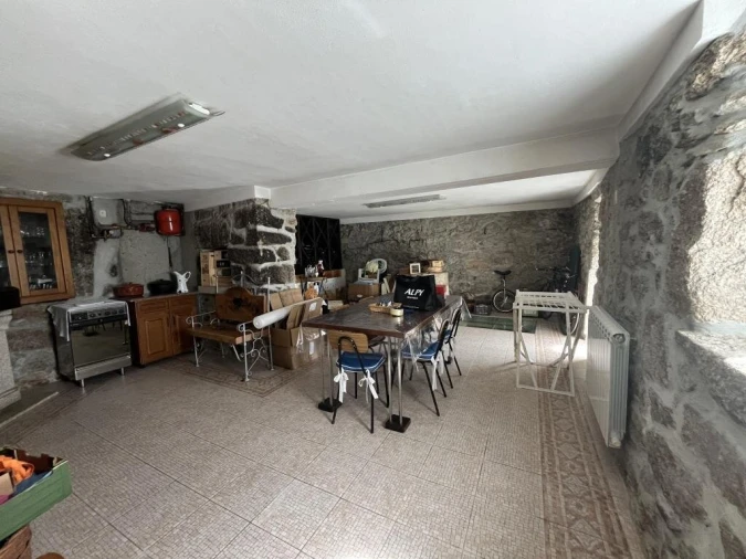 Moradia T3 para Venda em Guarda Foto 30