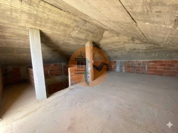 Moradia T3 para Venda em Moncarapacho e Fuseta