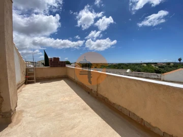 Moradia T3 para Venda em Moncarapacho e Fuseta