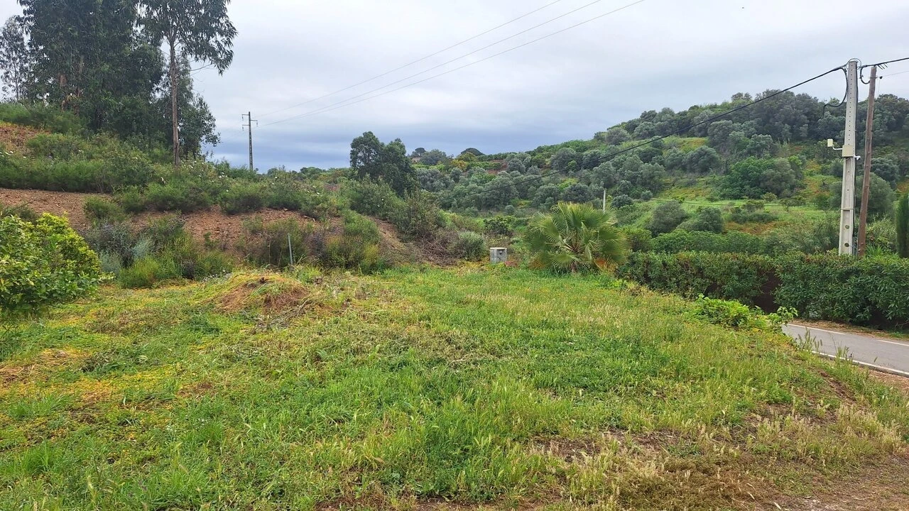 Terreno para Venda em Silves Foto 1