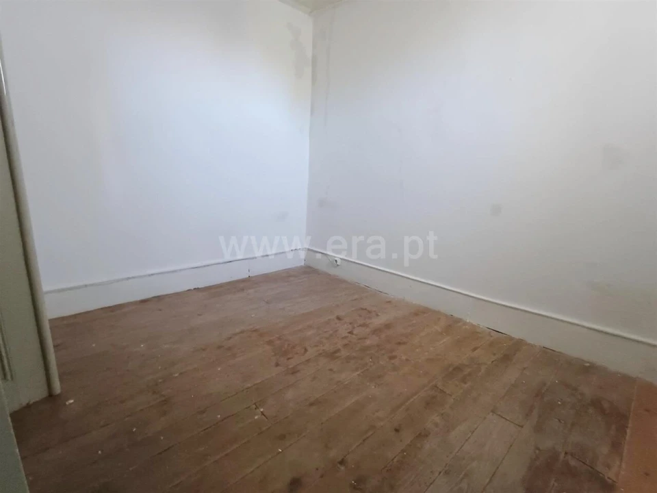 Prédio para Venda em Covilhã e Canhoso Foto 8