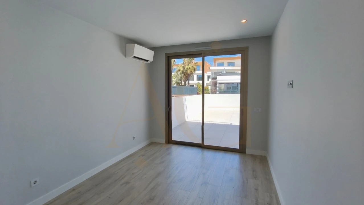 Apartamento T2 para Venda em Conceição e Cabanas de Tavira Foto 16