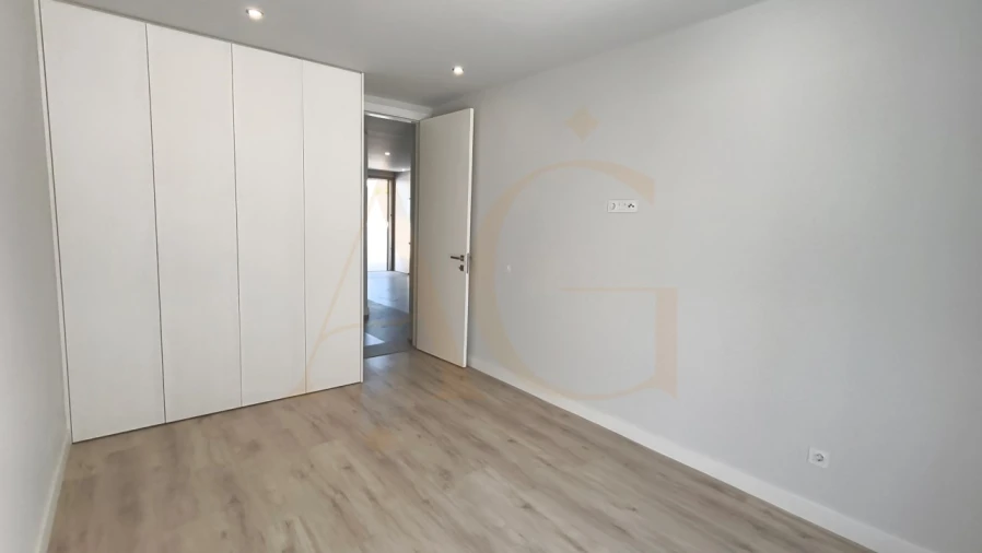Apartamento T2 para Venda em Conceição e Cabanas de Tavira Foto 21