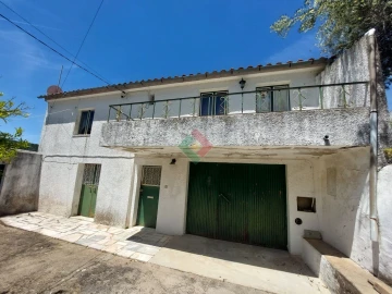 Moradia T4 para Venda em São Salvador da Aramenha