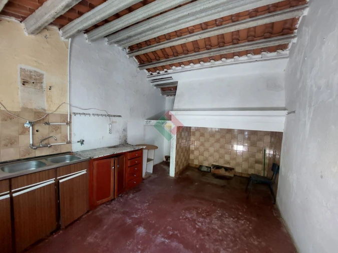 Moradia T4 para Venda em São Salvador da Aramenha Foto 13
