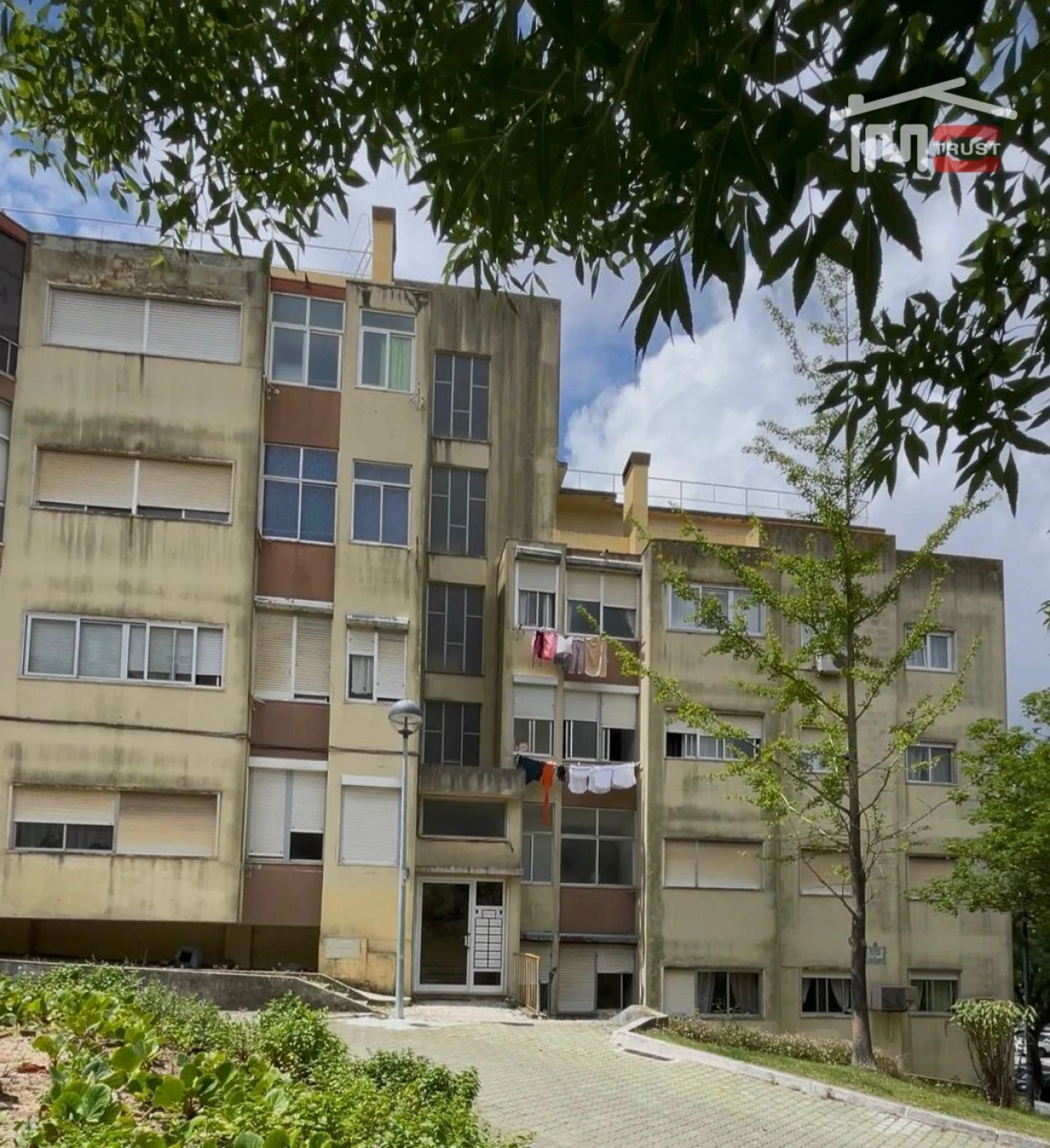 Apartamento T4 para Venda em Águas Livres Foto 1