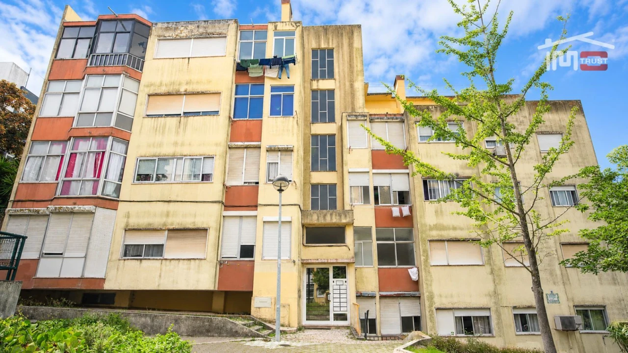Apartamento T4 para Venda em Águas Livres Foto 22