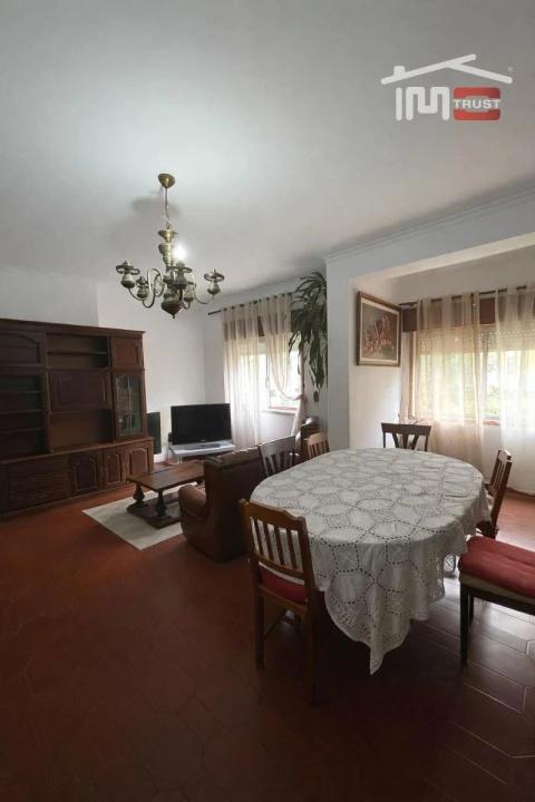 Apartamento T4 para Venda em Águas Livres