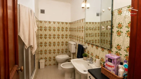 Apartamento T4 para Venda em Águas Livres