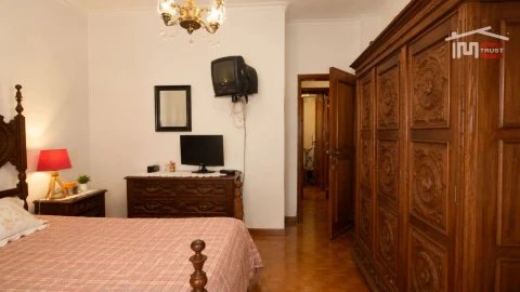 Apartamento T4 para Venda em Águas Livres