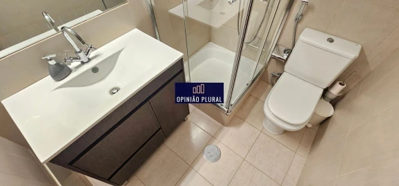 Moradia T5 para Venda em Campanhã