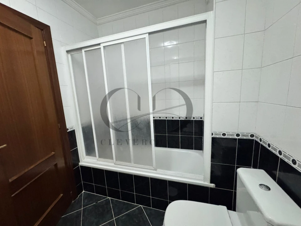 Quarto para Arrendamento em Rio Tinto Foto 17