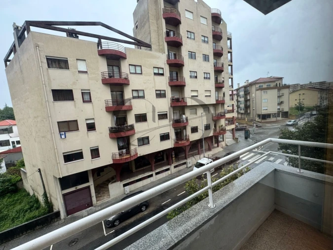 Quarto para Arrendamento em Rio Tinto Foto 9