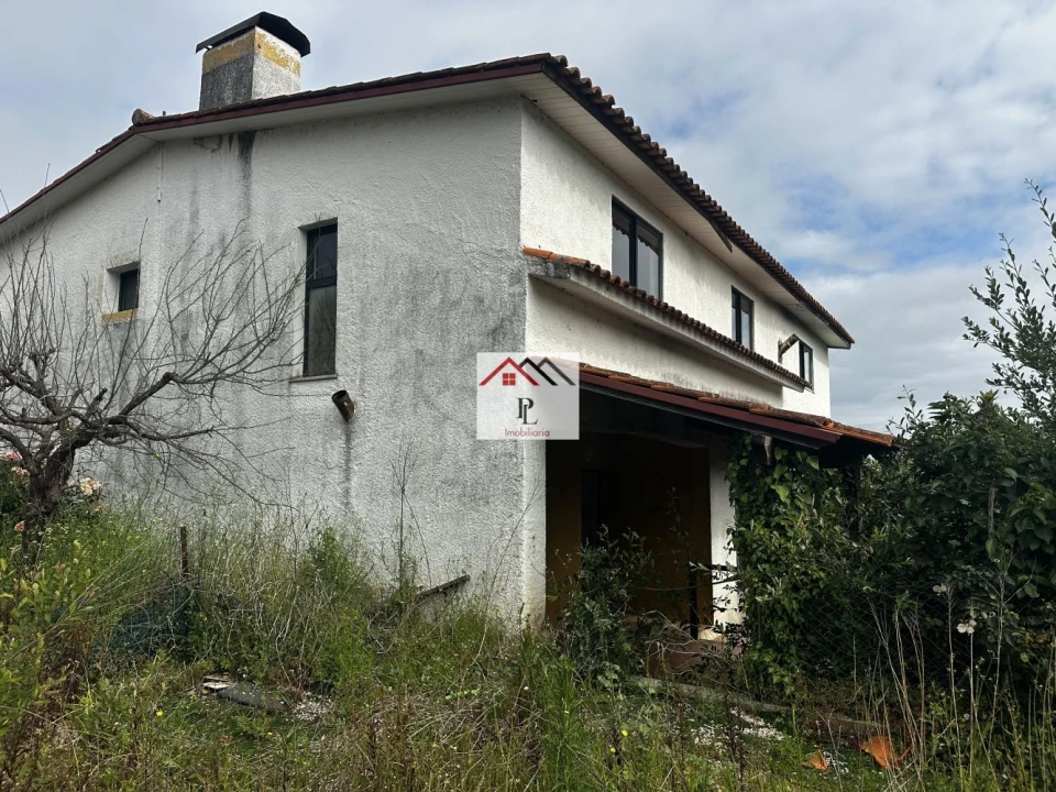 Moradia T4 para Venda em Vila Nova de Monsarros Foto 3