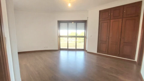 Apartamento T3 para Venda em Albergaria-A-Velha e Valmaior